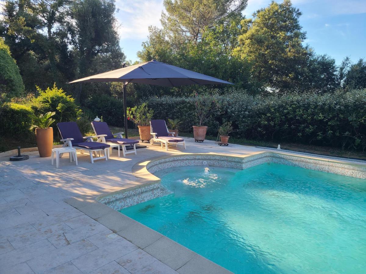 Villa Mycenes Garéoult Exteriör bild
